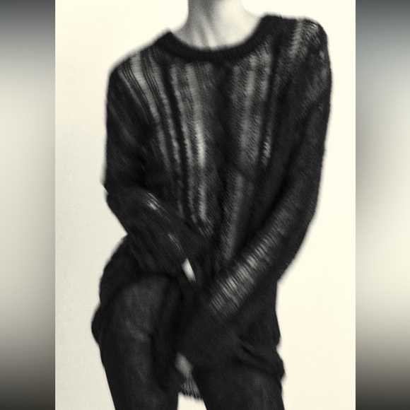 Open work cable knit sweater - Picture 8 of 8